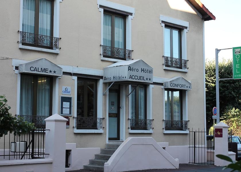 Ile-de-France Le Blanc-Mesnil Exterior Detail