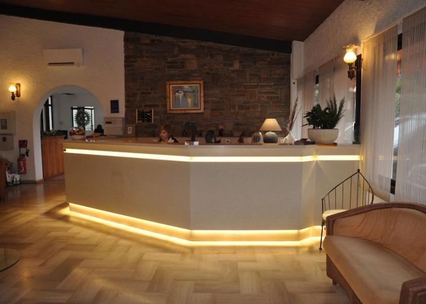 Corsica Lucciana Reception
