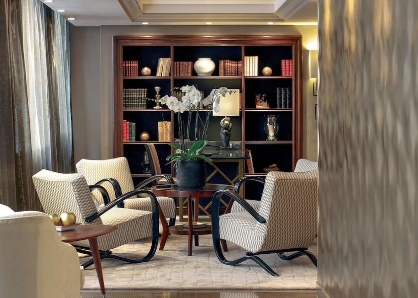 Ile-de-France Paris Lobby