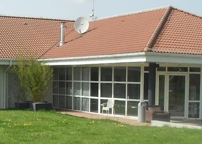 Auvergne-Rhone-Alpes Lempdes-sur-Allagnon Exterior Detail