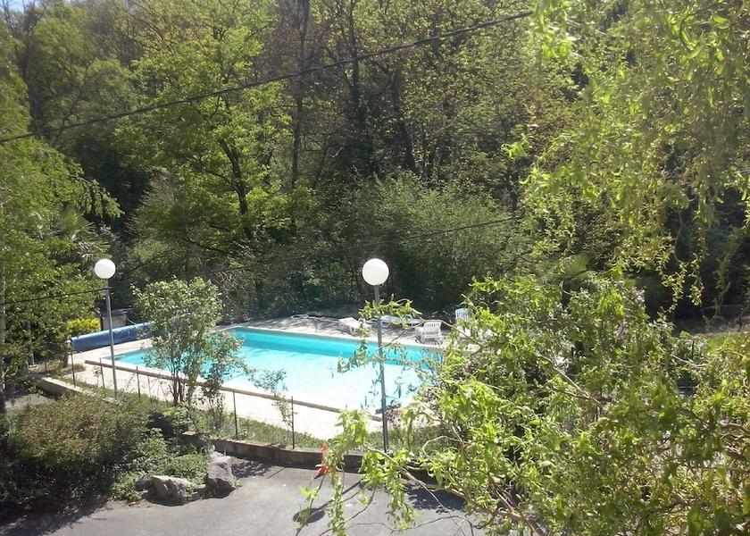 Auvergne-Rhône-Alpes Saint-Genis-les-Ollieres Pool