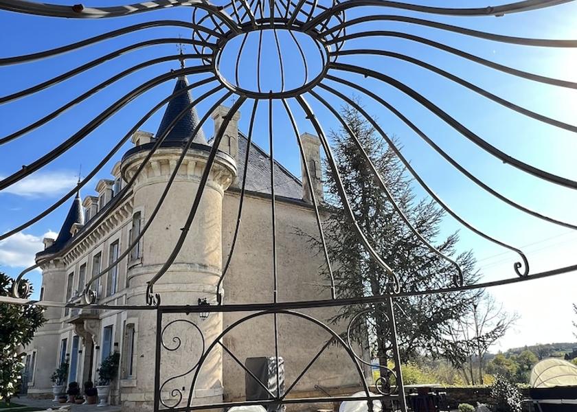 Nouvelle-Aquitaine Monpazier Amenity