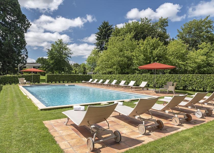 Nouvelle-Aquitaine Nieul Exterior Detail