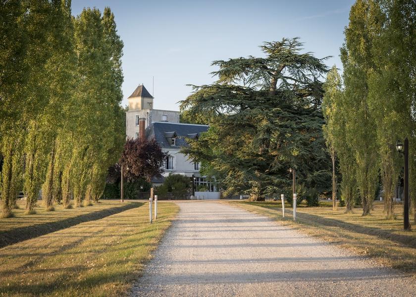 Centre - Loire Valley Ouchamps Entrance