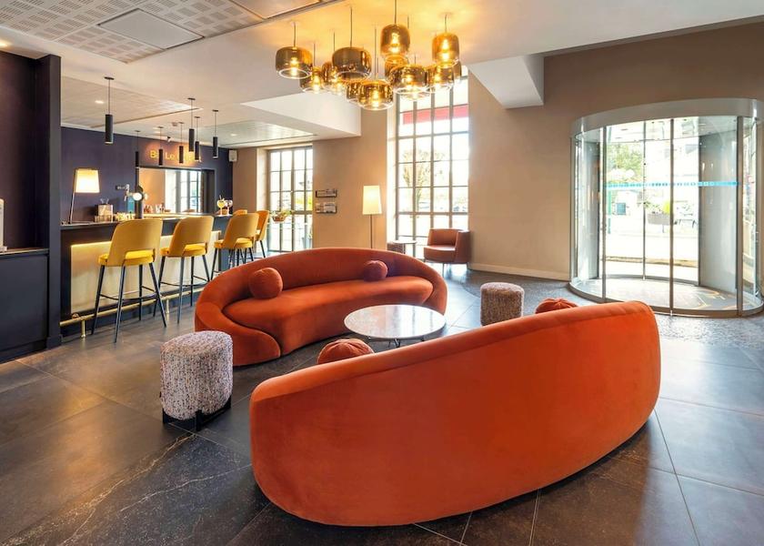 Centre - Loire Valley Chateauroux Lobby