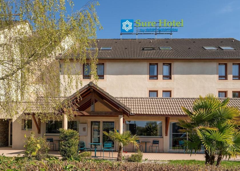 Brittany Chantepie Exterior Detail