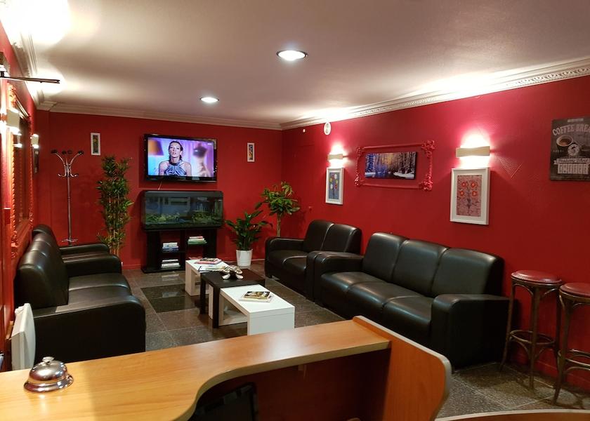 Auvergne-Rhone-Alpes Saint-Pierre-de-Chandieu Lobby