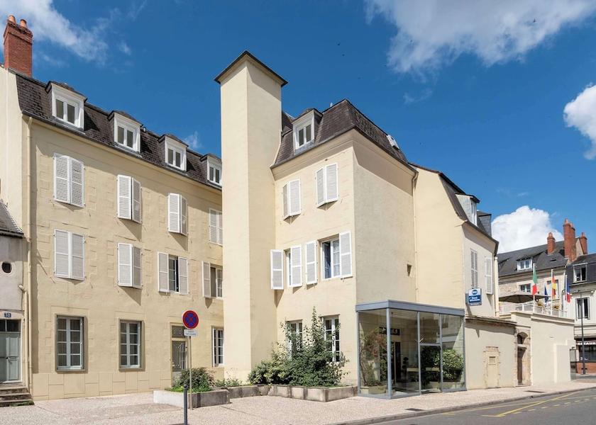 Bourgogne-Franche-Comte Nevers Facade