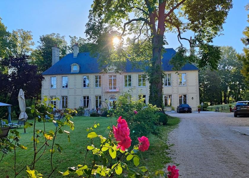 Normandy Bayeux Front of property