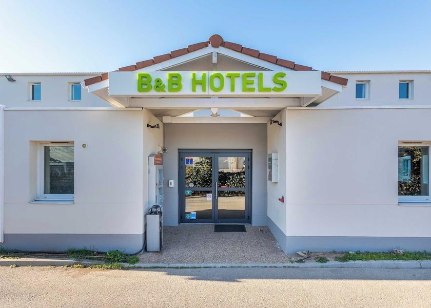 Provence - Alpes - Cote d'Azur Meyreuil Facade