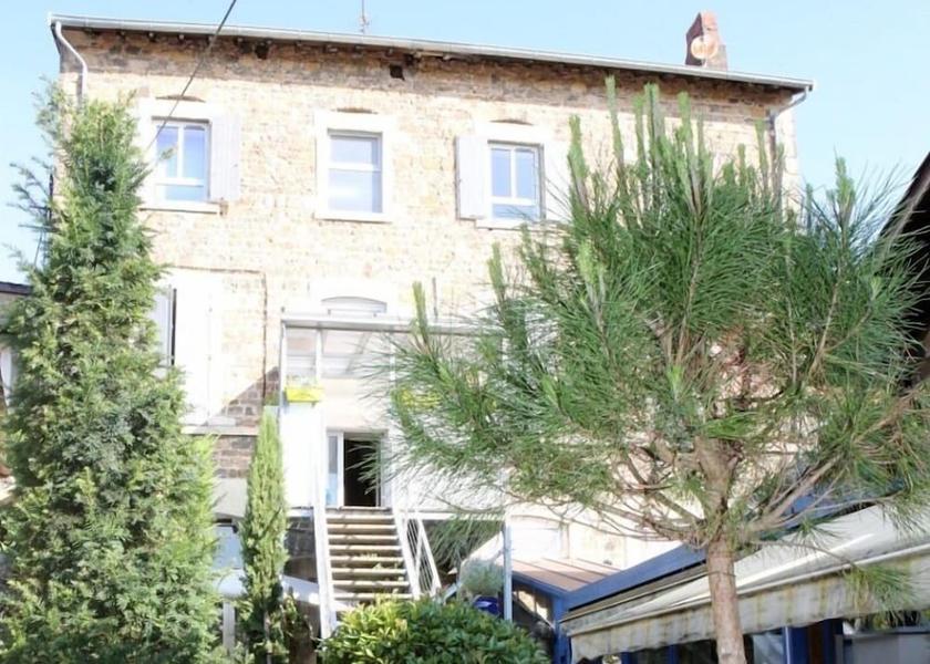 Auvergne-Rhone-Alpes Saint-Laurent-De-Chamousset Exterior Detail