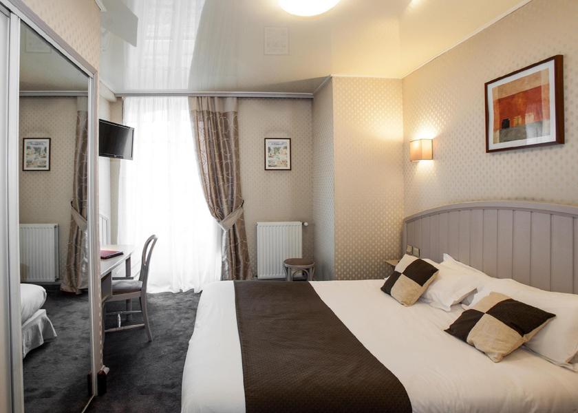 Brittany Dinan Comfort Double or Twin Room