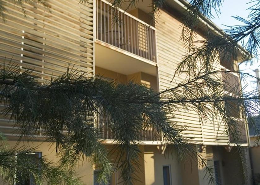 Auvergne-Rhone-Alpes Chonas-l'Amballan Exterior Detail