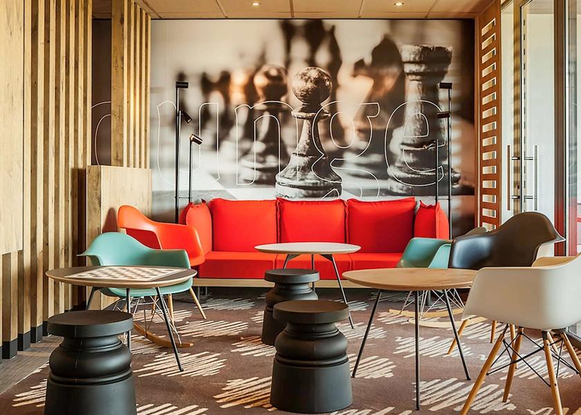 Bourgogne-Franche-Comte Sens Bar