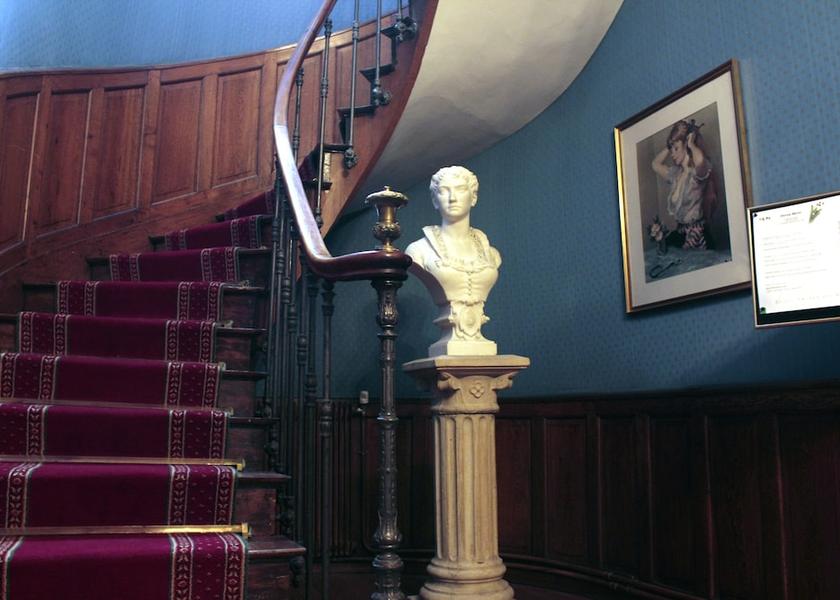 Centre - Loire Valley Amboise Staircase