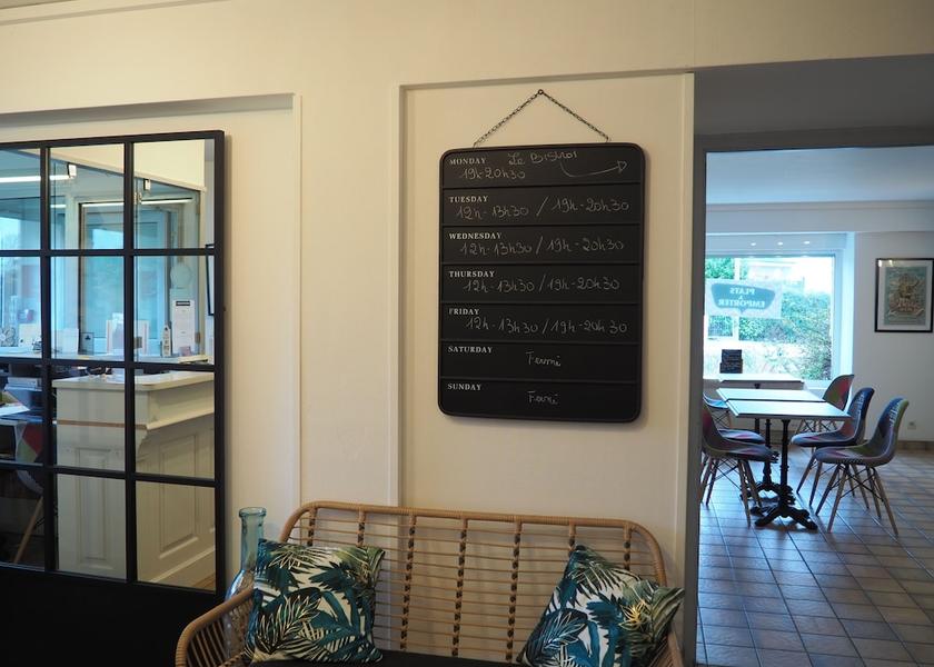 Brittany Locqueltas Interior Entrance