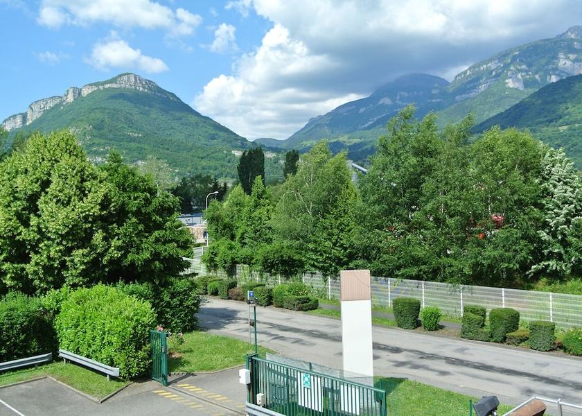 Auvergne-Rhone-Alpes Voreppe Mountain View