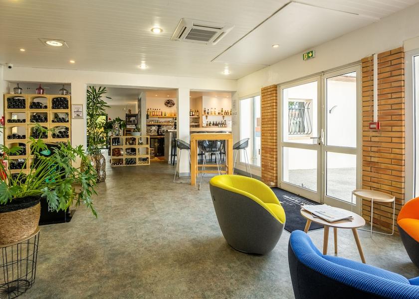 Occitanie Castelnaudary Lobby