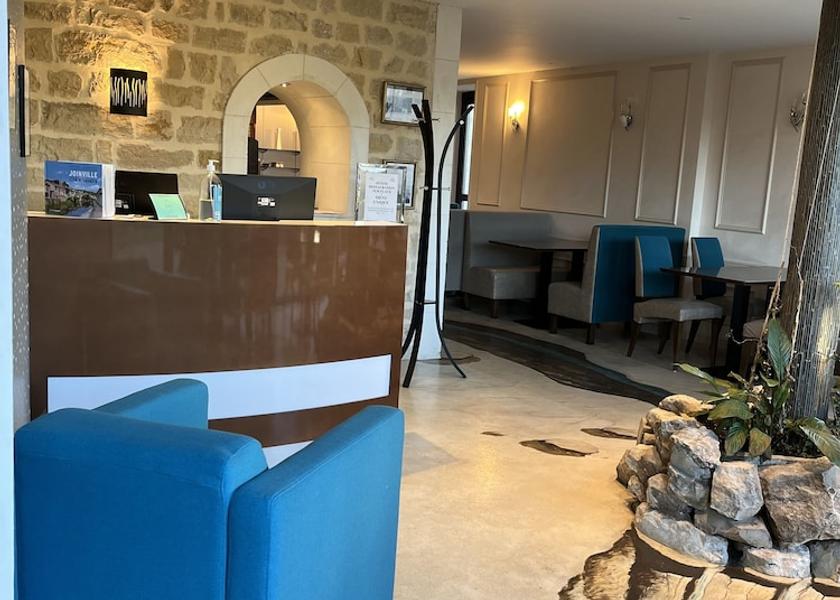 Grand Est Joinville Reception