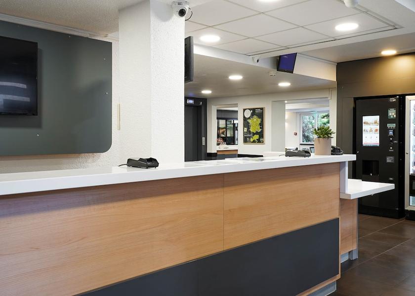 Provence - Alpes - Cote d'Azur Marseille Reception