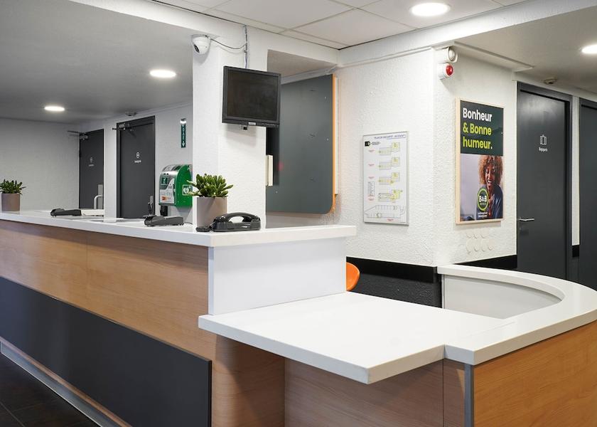 Provence - Alpes - Cote d'Azur Marseille Reception