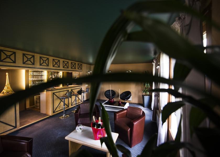 Île-de-France Plaisir Lobby sitting area