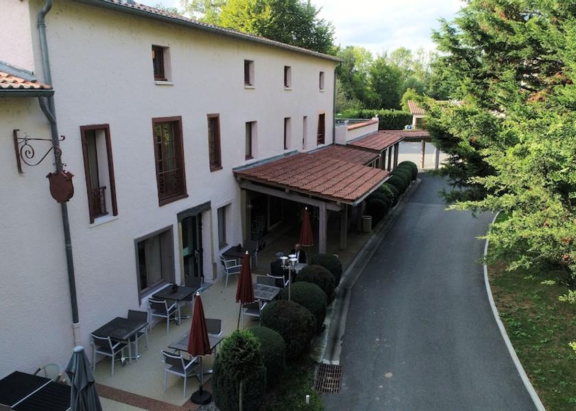 Auvergne-Rhone-Alpes Thiers Exterior Detail