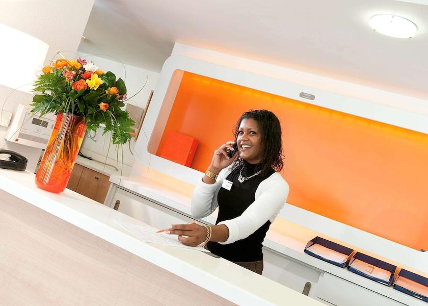 Provence - Alpes - Cote d'Azur Istres Reception