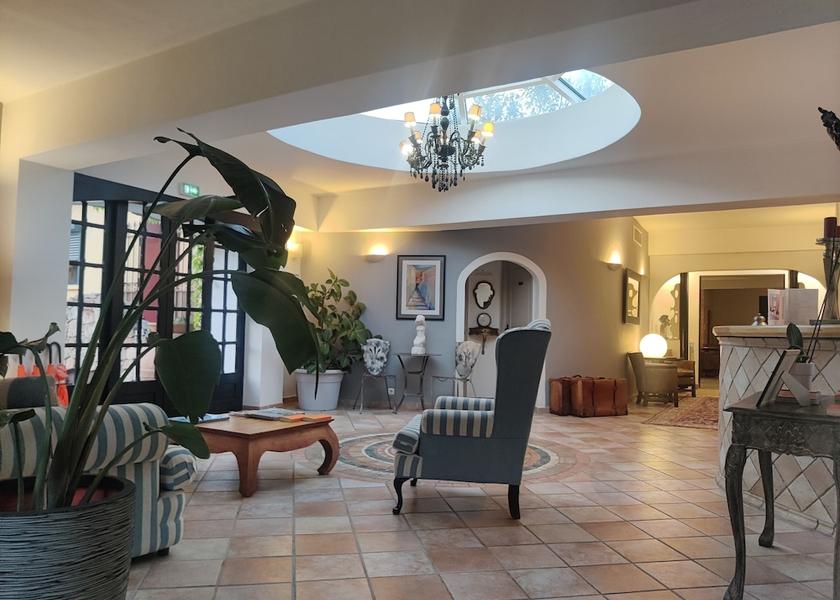 Corsica Porto-Vecchio Reception