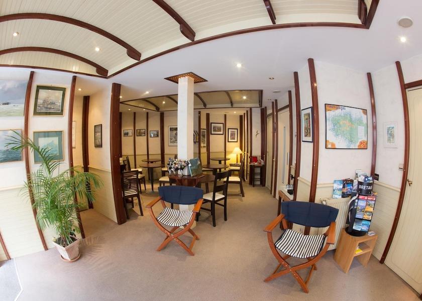 Brittany Saint-Malo Lobby