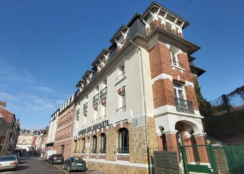 Hauts-de-France Peronne Facade