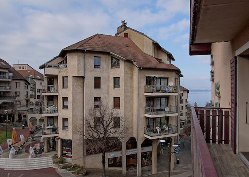 Auvergne-Rhône-Alpes Evian-les-Bains Balcony