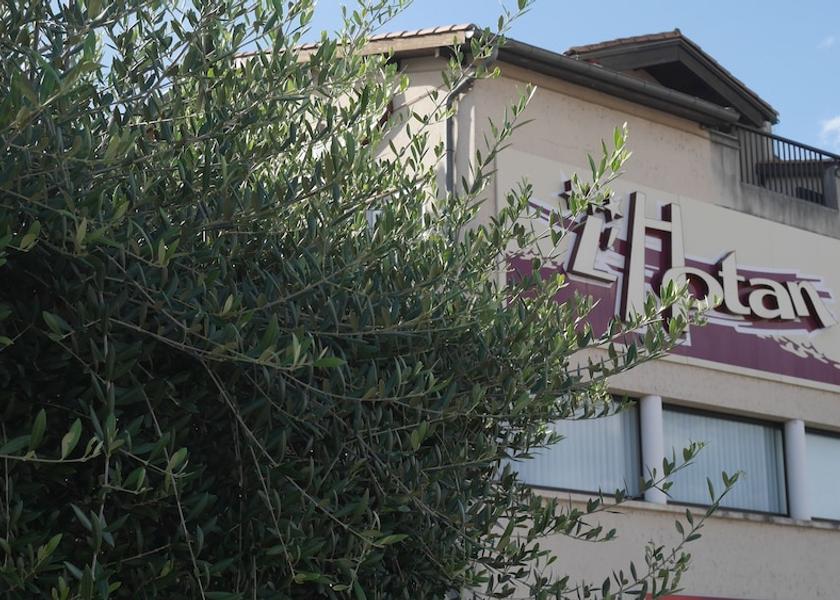 Occitanie Portet-sur-Garonne Parking