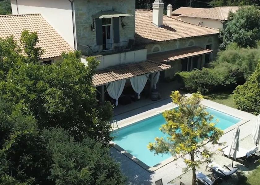 Nouvelle-Aquitaine Montussan Facade
