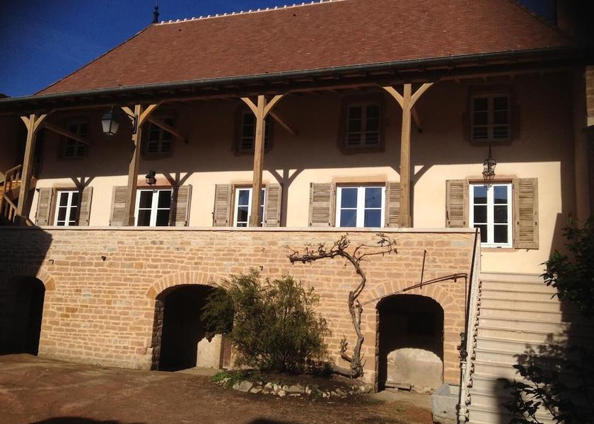 Bourgogne-Franche-Comte Aze Exterior Detail