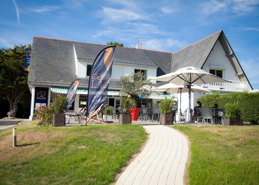 Pays de la Loire Savenay Exterior Detail
