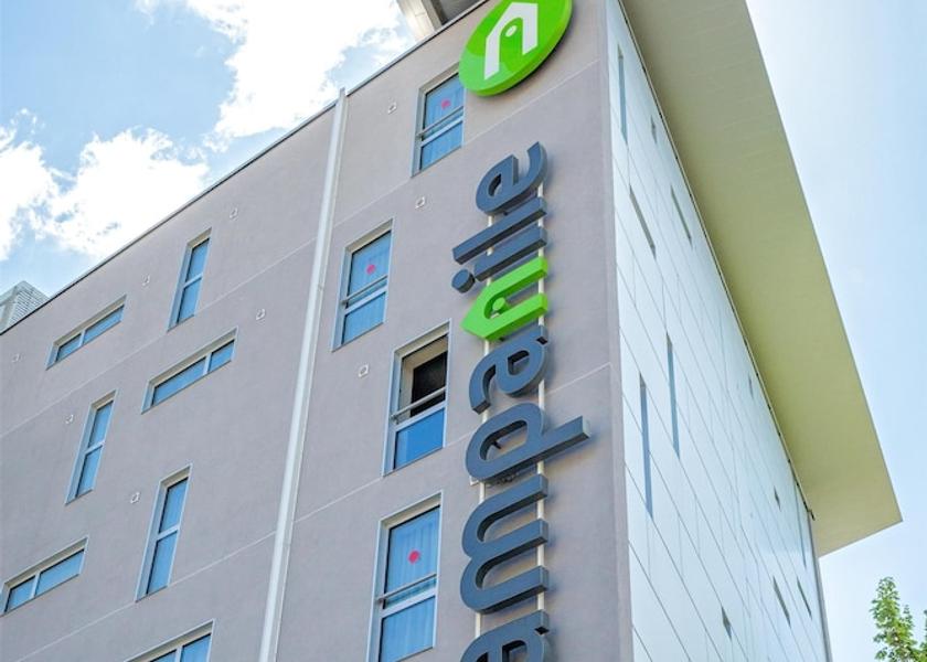 Auvergne-Rhône-Alpes Clermont-Ferrand Exterior Detail