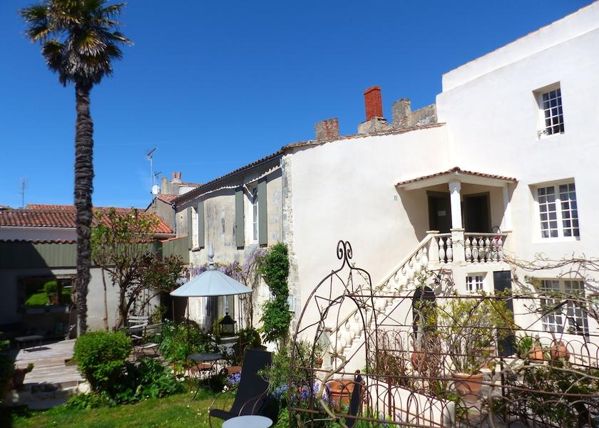 Nouvelle-Aquitaine Saint-Martin-de-Re Courtyard