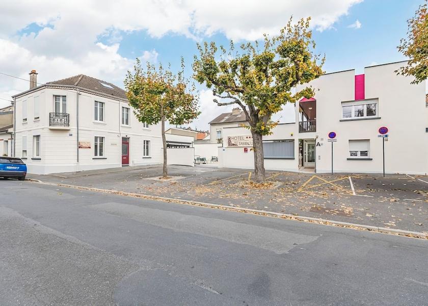 Grand Est Reims Property entrance