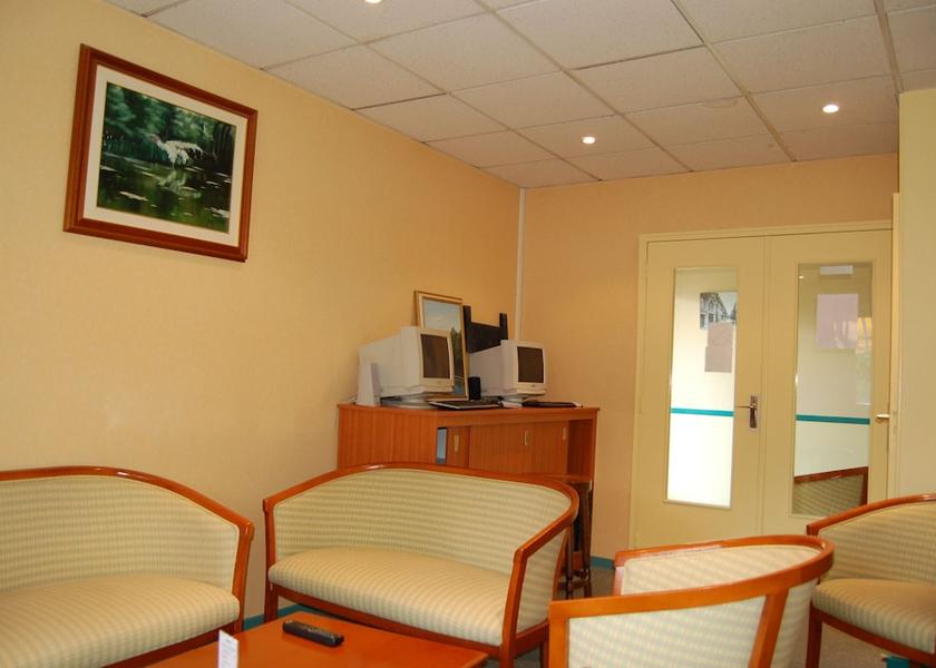 Grand Est Reims Lobby