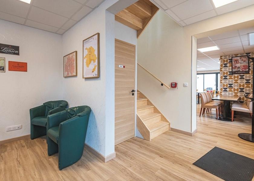 Grand Est Reims Lobby