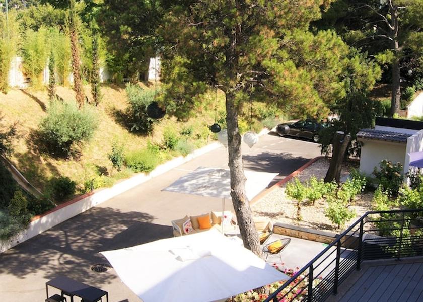 Provence-Alpes-Côte d'Azur La Penne-sur-Huveaune Terrace/patio