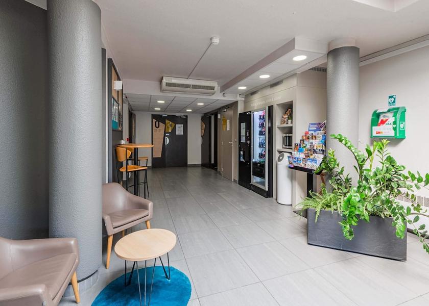 Grand Est Ostwald Lobby