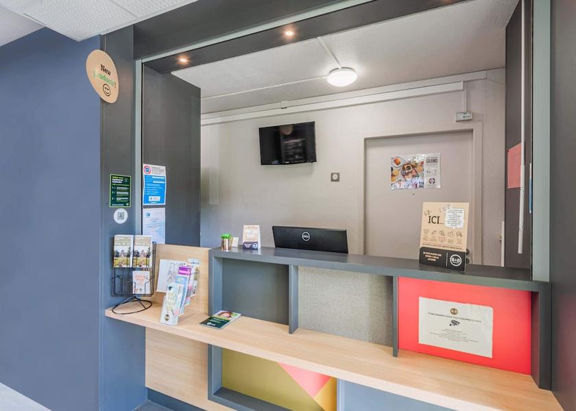 Grand Est Ostwald Reception