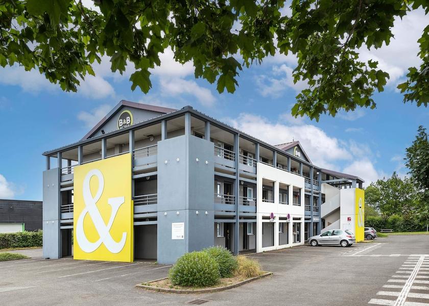 Pays de la Loire Beaucouze Facade