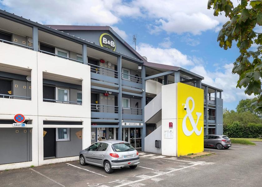 Pays de la Loire Beaucouze Facade