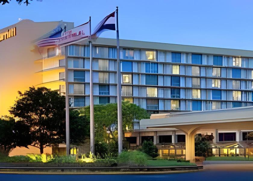 Missouri St. Louis Hotel Exterior