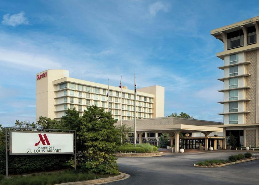 Missouri St. Louis Exterior Detail