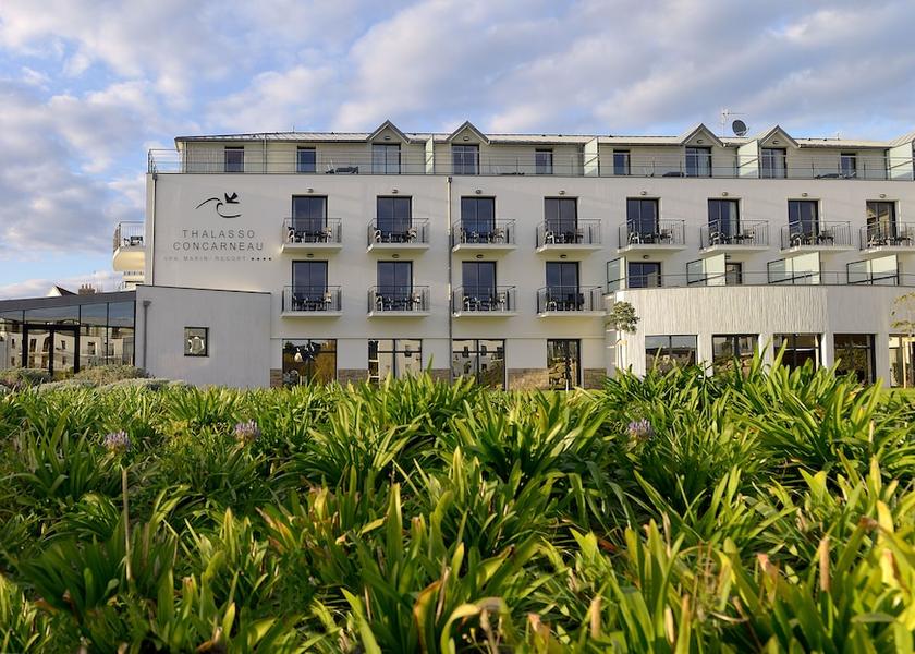 Brittany Concarneau Facade