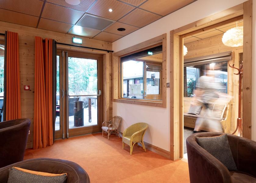 Auvergne-Rhone-Alpes Thyez Lobby